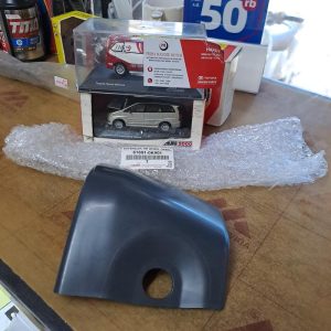 Extension Rear Wheel Sambungan Spoiler Fortuner 2004-12 Kanan Original 61691-0K901 Original ori asli